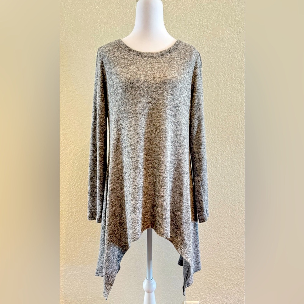 CUPIO - Long Sleeve Asymmetrical Hem Tunic Sweater - Heather Grey - Size M